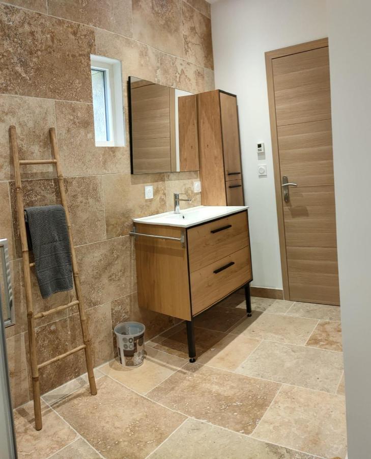 ארל Appartement Dans Mas Provencal מראה חיצוני תמונה