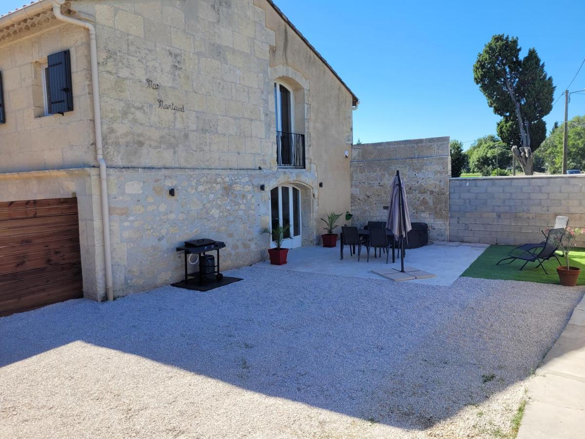 ארל Appartement Dans Mas Provencal מראה חיצוני תמונה